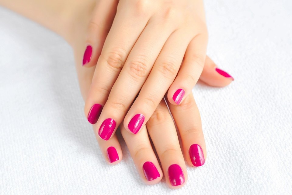 Маникюр с покрытием шеллак