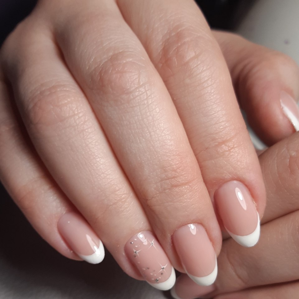 Маникюр френч естественный 2020