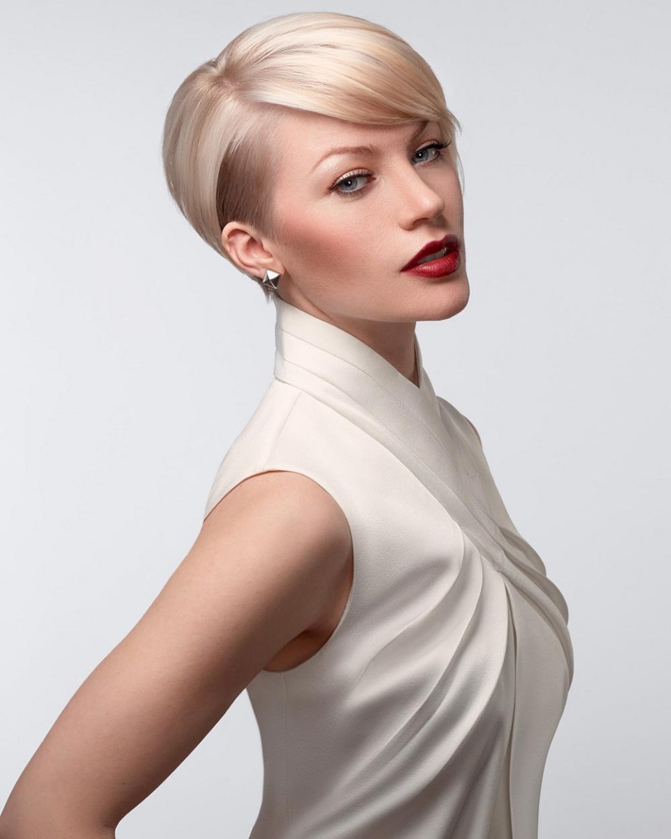 Стильные женские прически