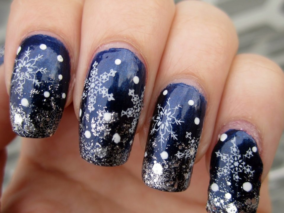 Зимний маникюр