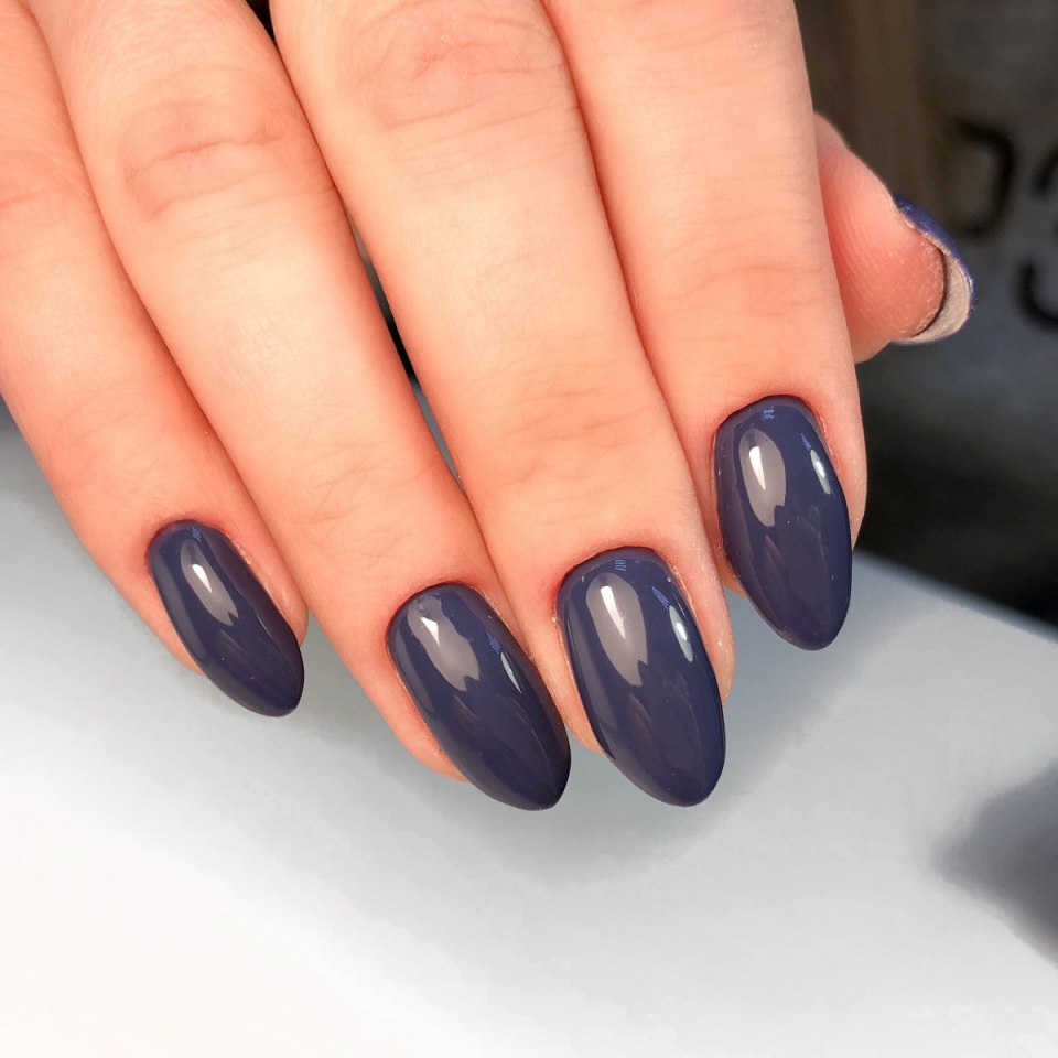 Глянцевый маникюр