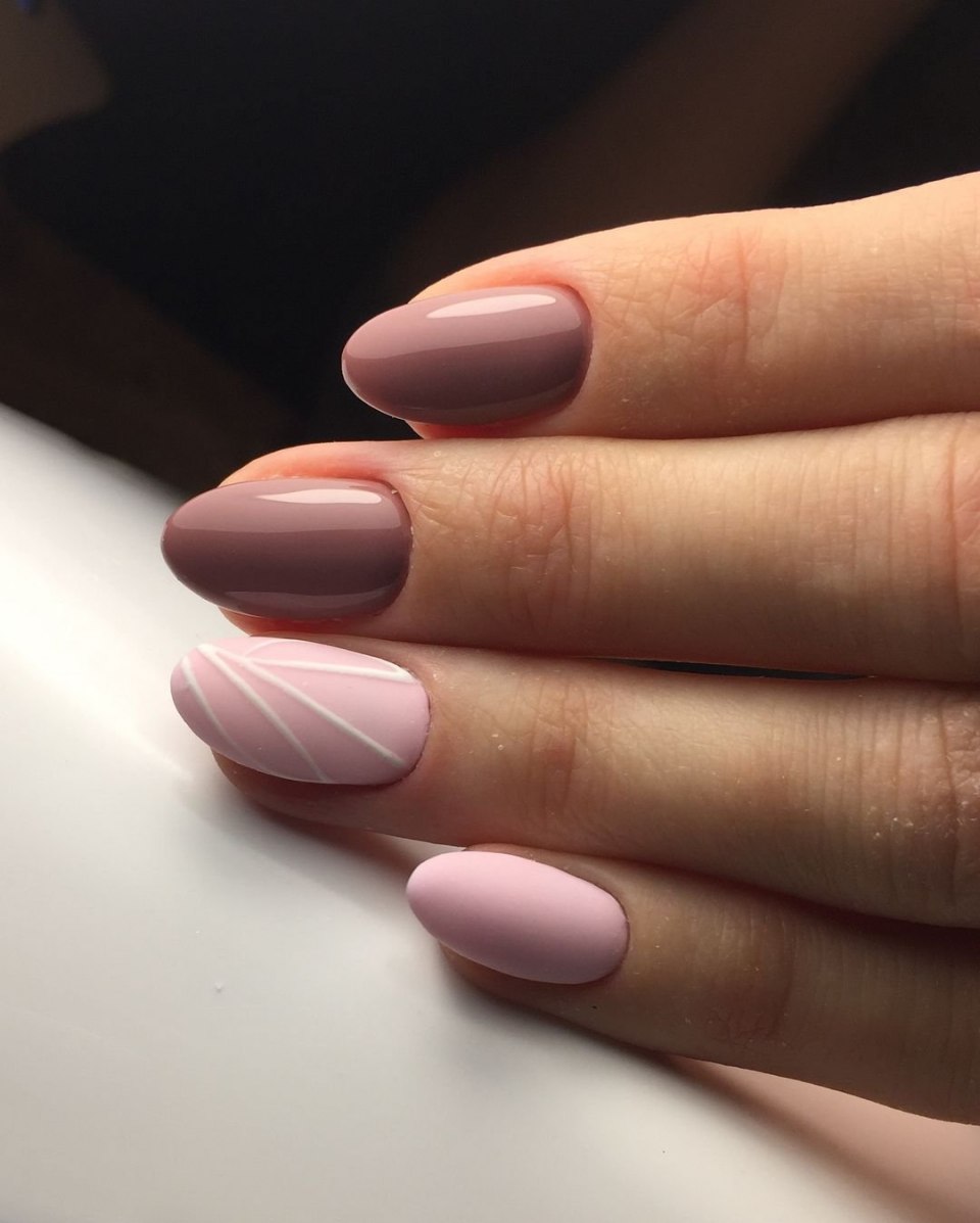 Однотонный маникюр