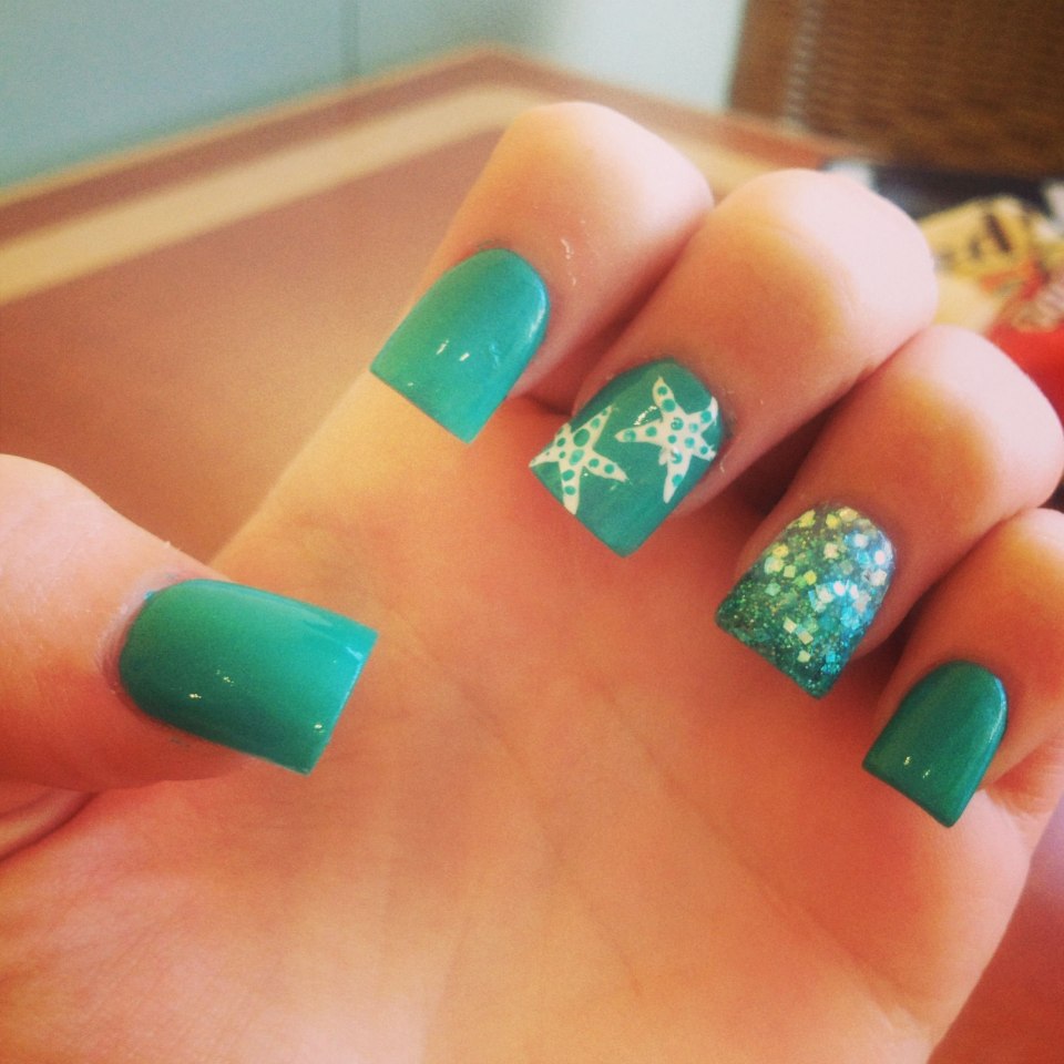 Французский маникюр 2021 березовые