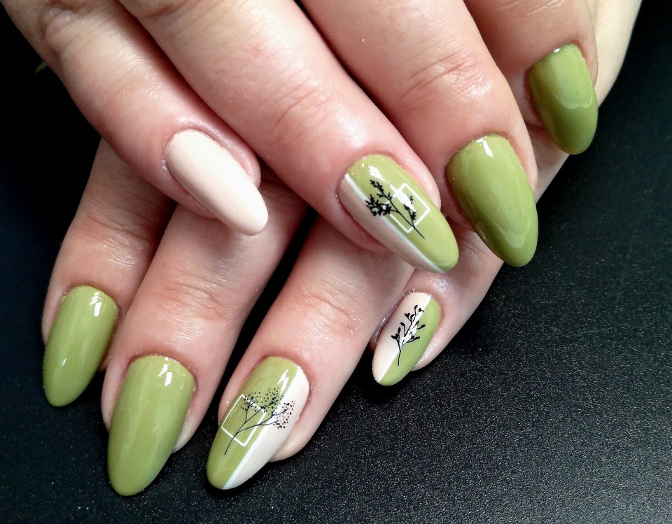 Маникюр оливкового цвета