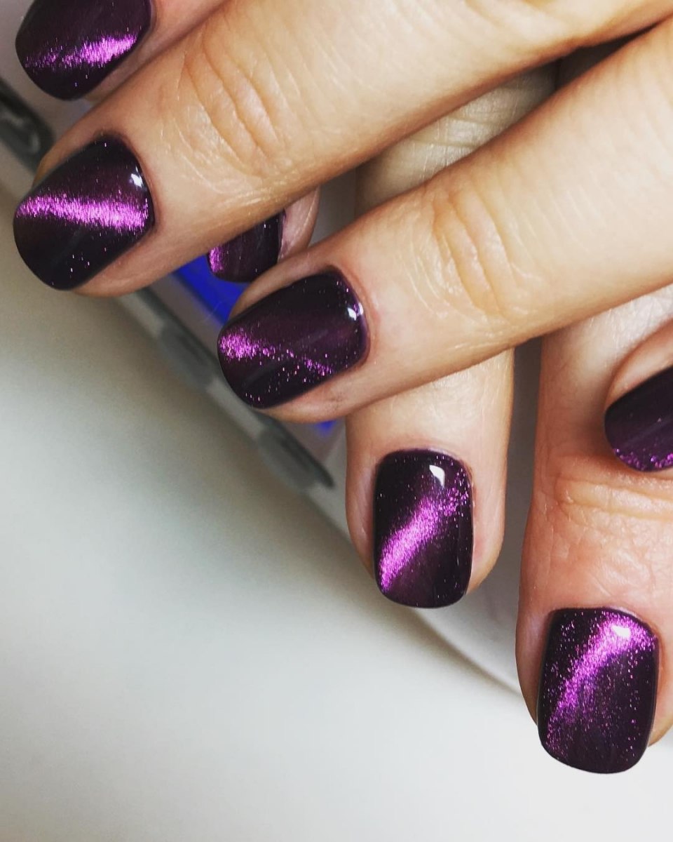 Фиолетовый осенний маникюр