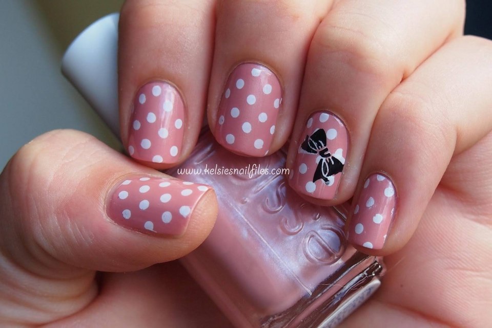 Маникюр бантики на ногтях