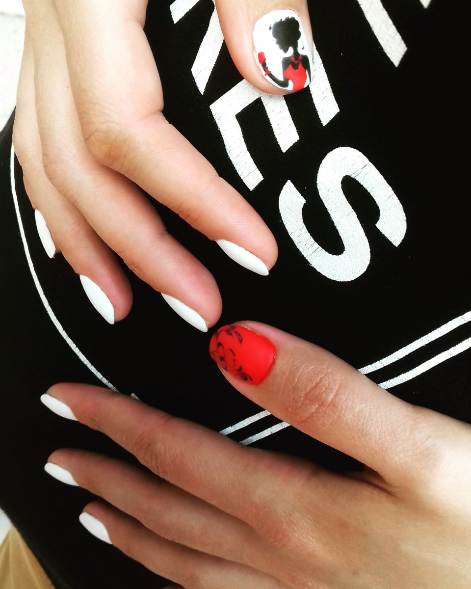 Маникюр с символом Италии