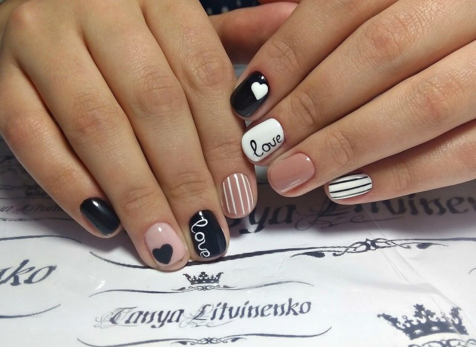 Маникюр гель лак с надписями