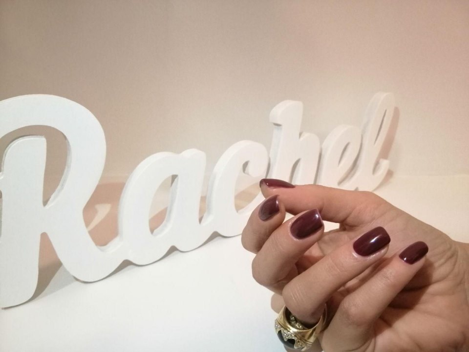 Ногти с блёстками 2021 с геометрия