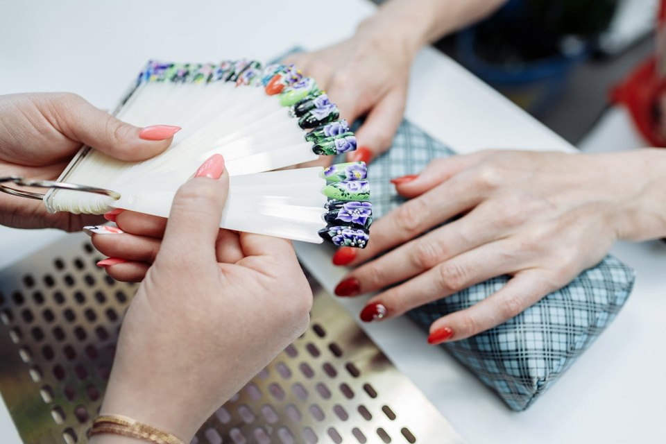 Фото ногтей накладных из пинтереста