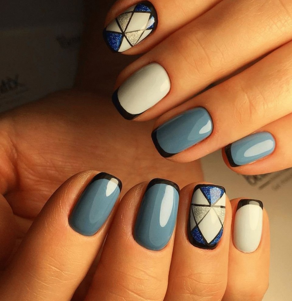 Геометрические фигуры на ногтях