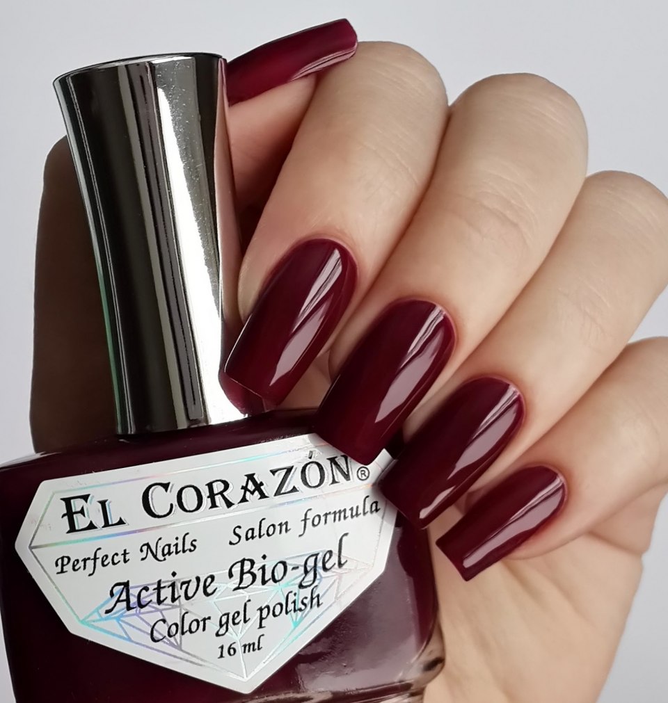 Благородный цвет ногтей