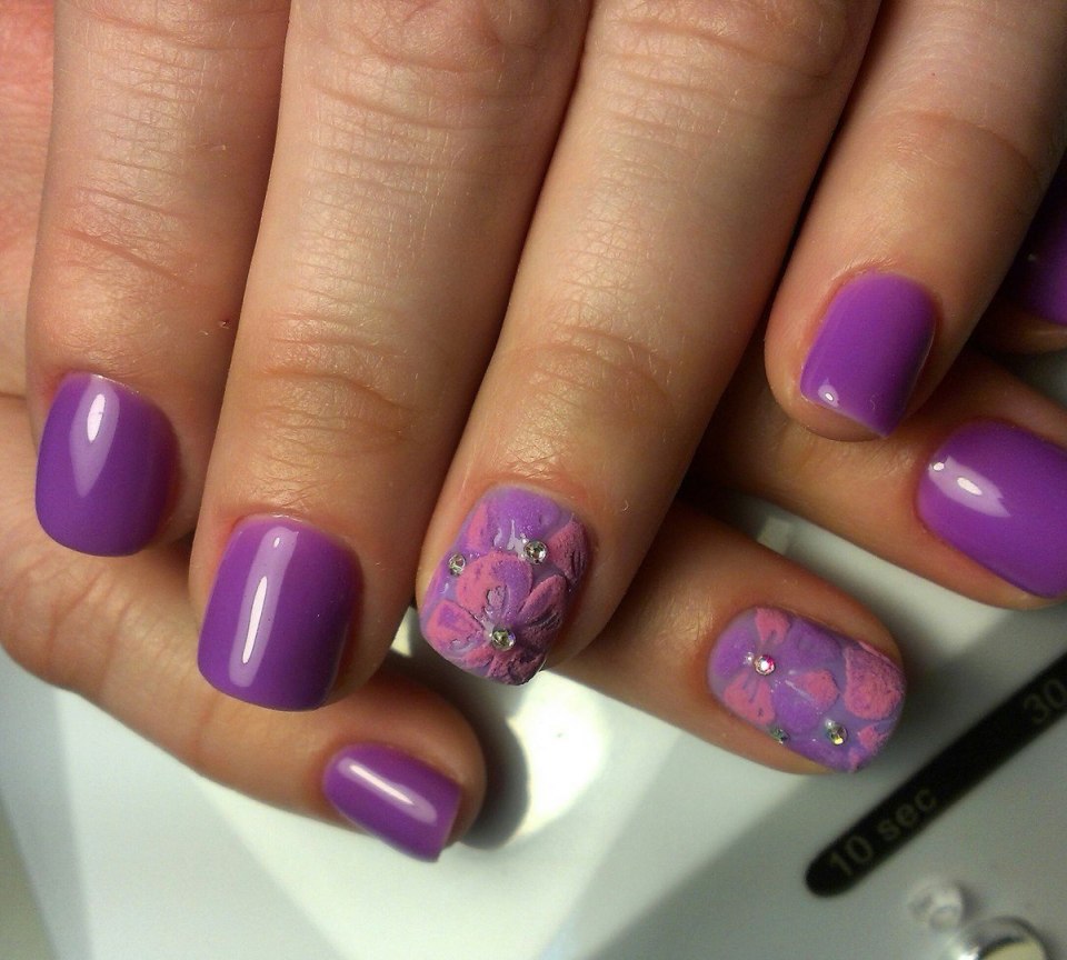 Гель лак сиреневый