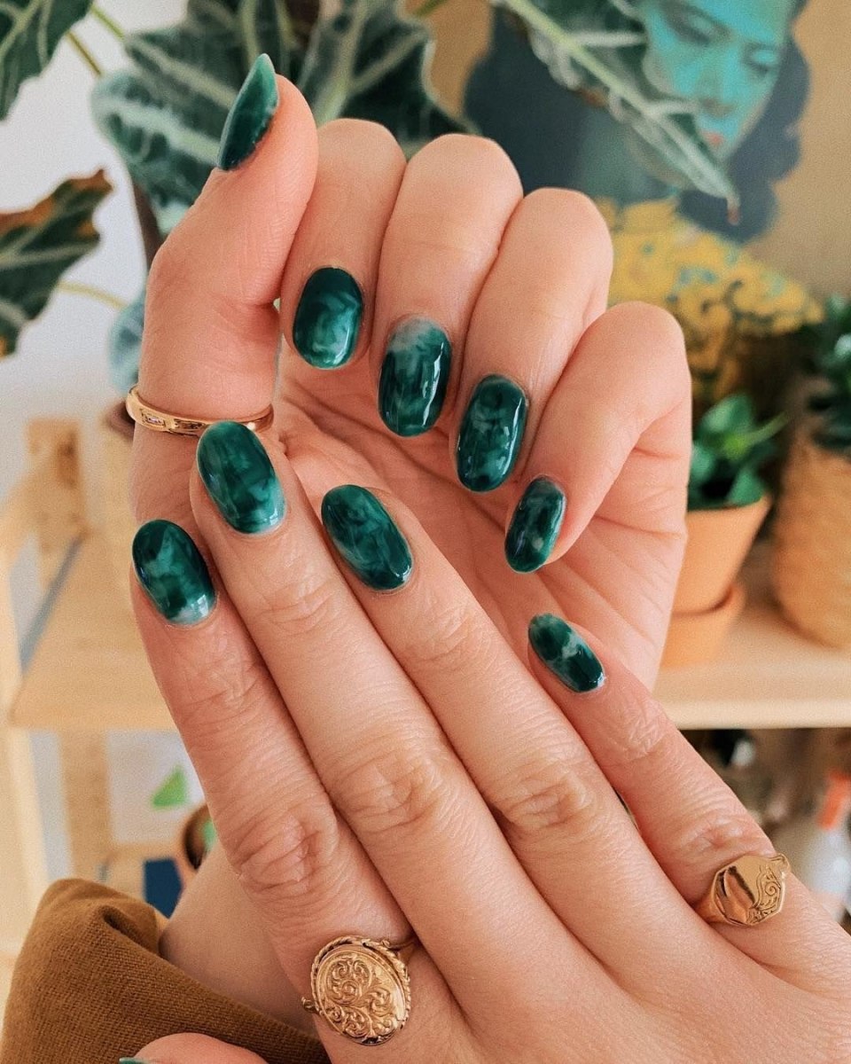 Green Nails 2020