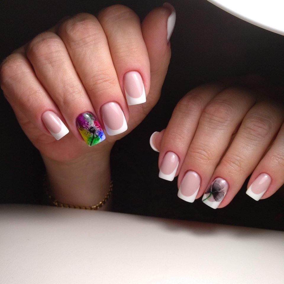 Летний маникюр френч