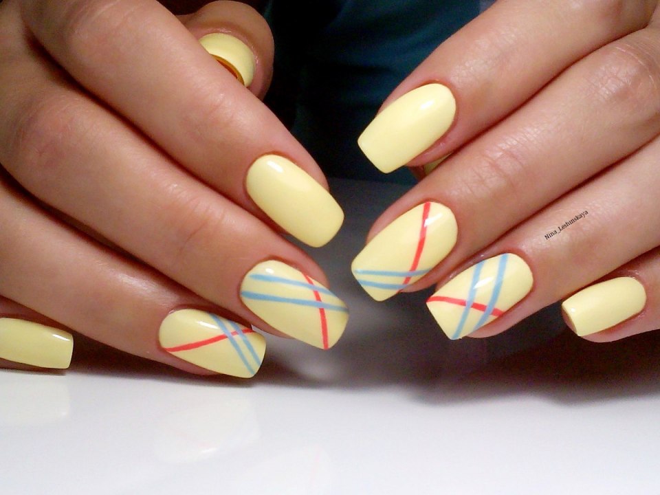 Креативный маникюр лето 2020