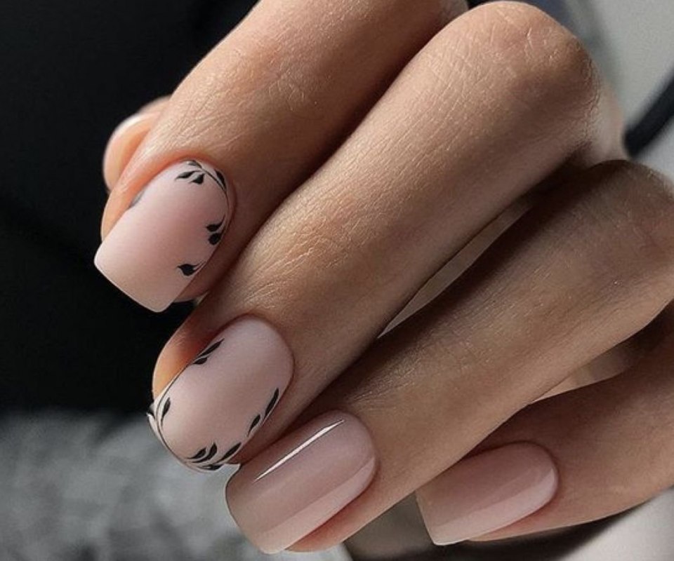 Ногти короткие квадратные