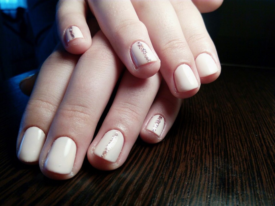 Маникюр на совсем короткие ногти