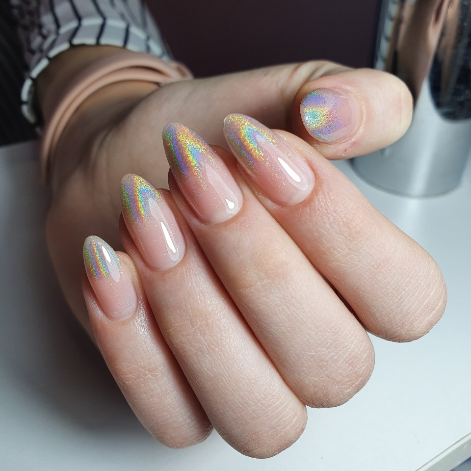 Нюдовый маникюр 2020 миндаль с втиркой