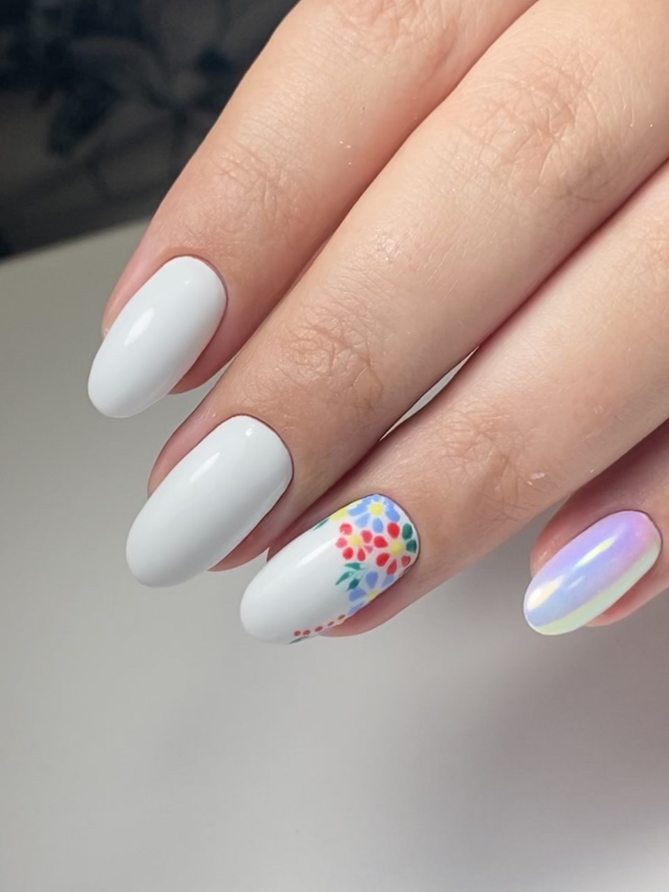 Белый маникюр втирка 2021