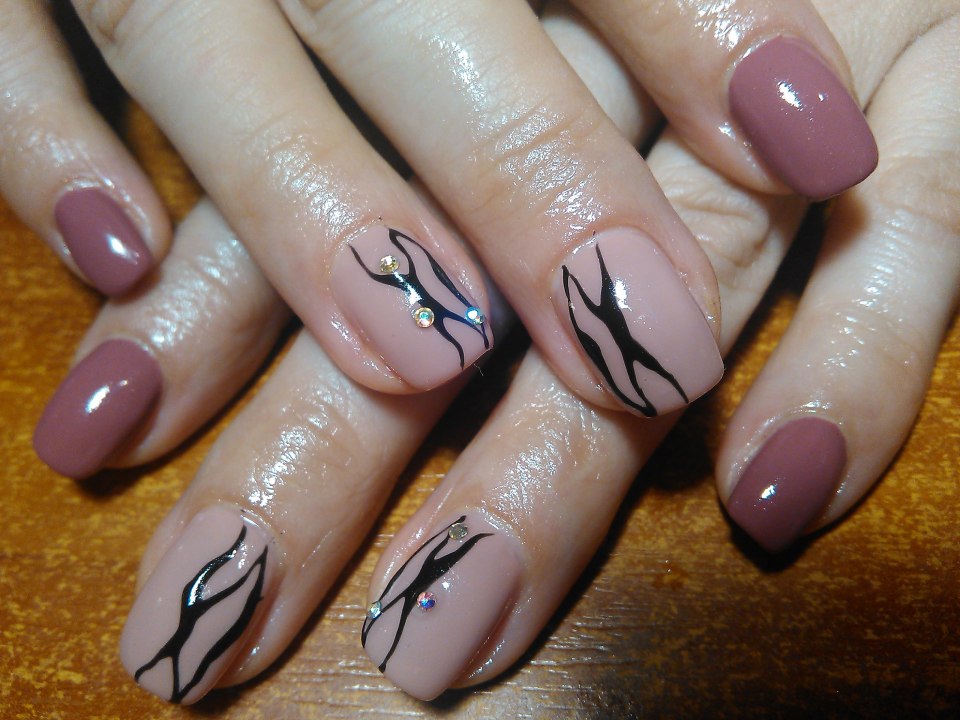 Ногти с цветами