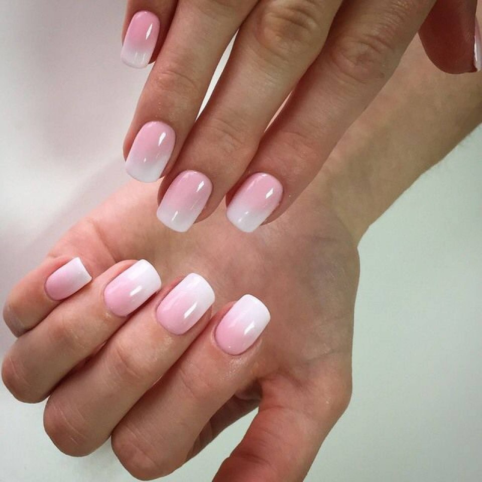 Маникюр омбре