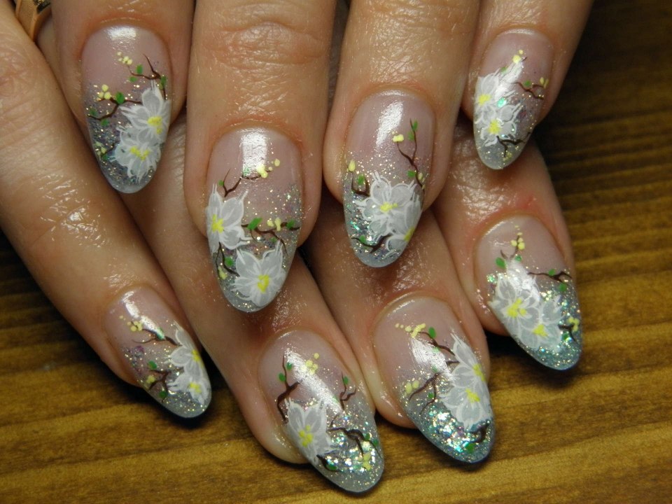 Ногти френч со звездочками