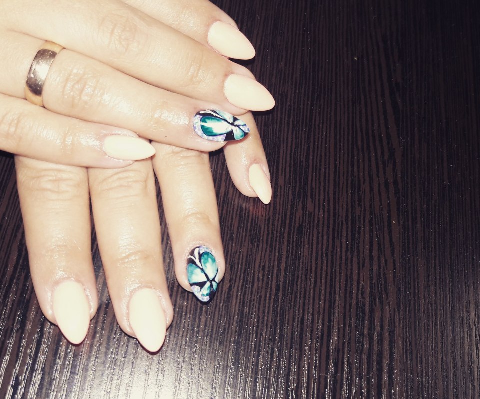 Ногти мистика