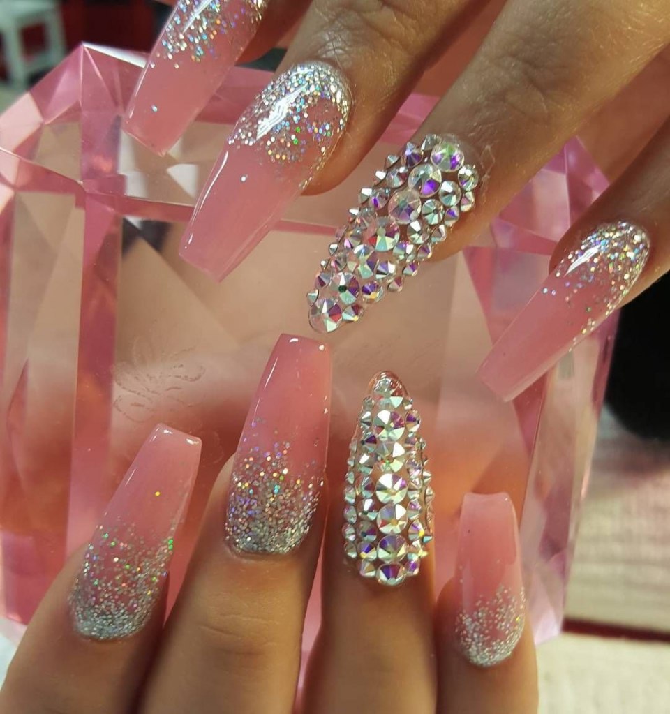 Шикарные блестящие ногти