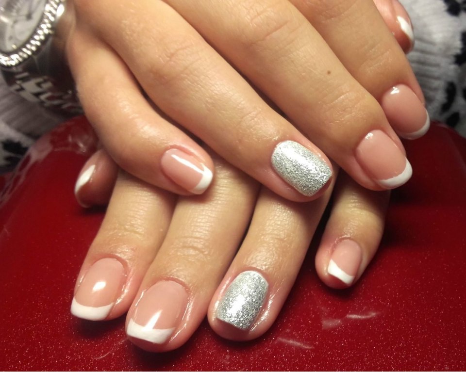 Французский маникюр шеллак