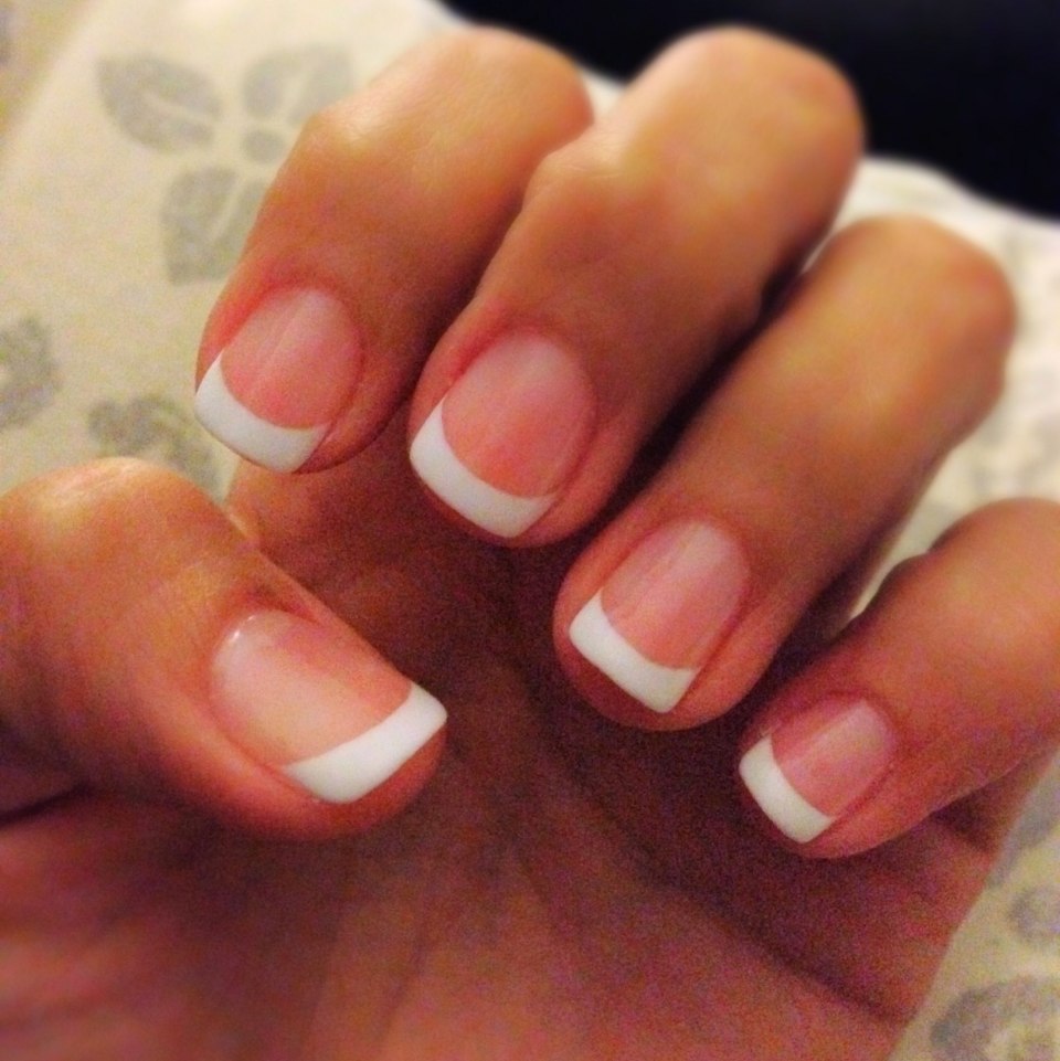 Накрасить ногти французский маникюр