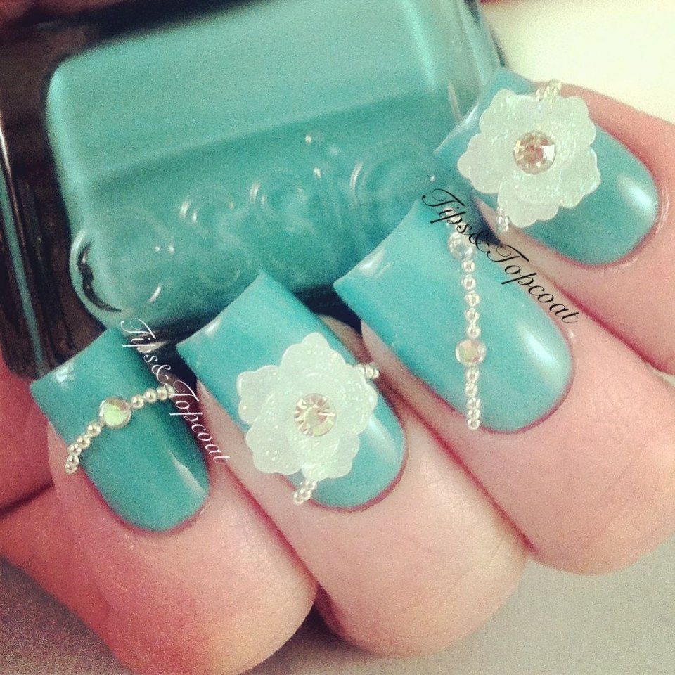 Свадебный маникюр бирюзовый