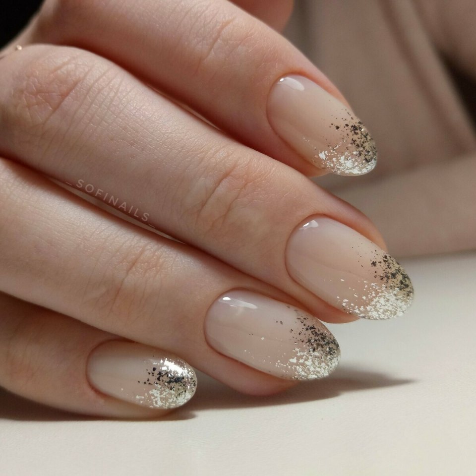 Нюдовый френч миндаль растяжка