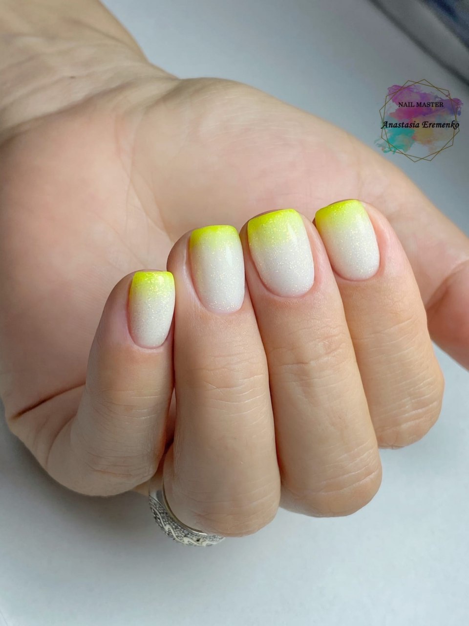 Маникюр френч омбре