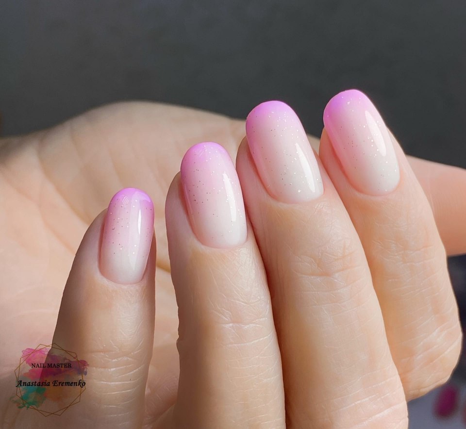 Маникюр френч омбре