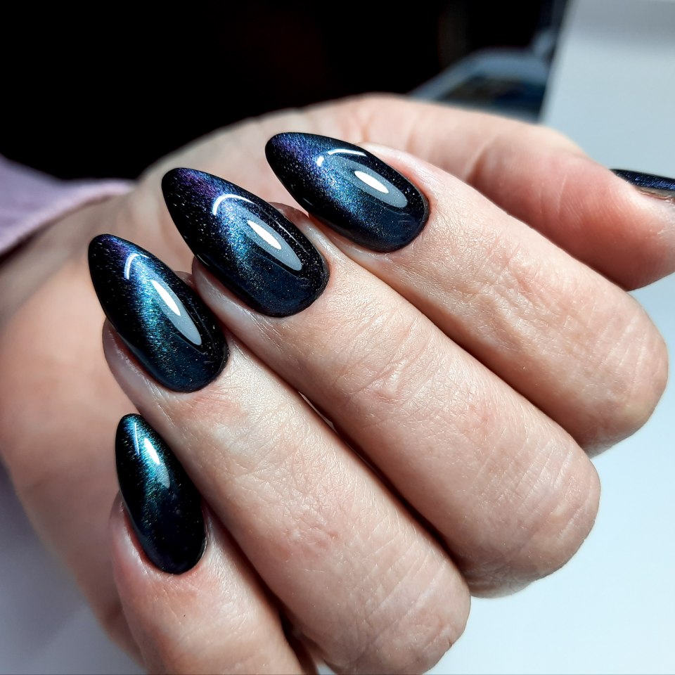 Маникюр Кошкин глаз