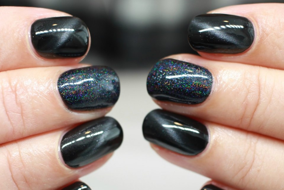 Маникюр кошачий глаз темный