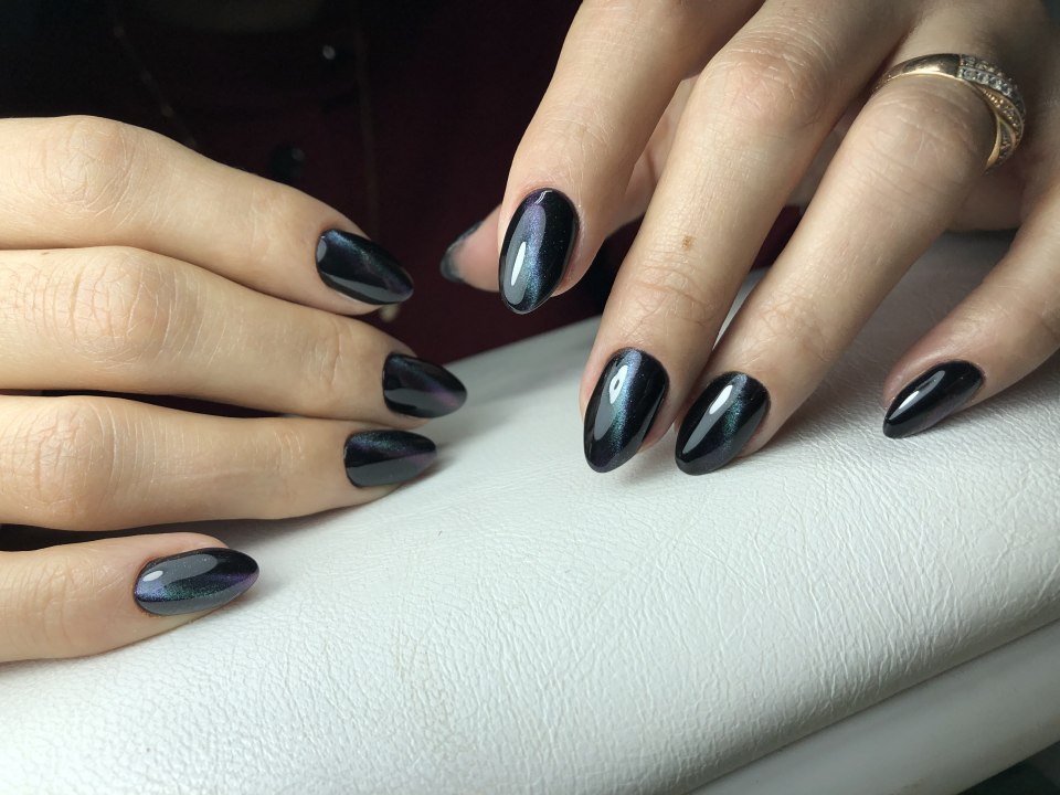 Глянцевый маникюр