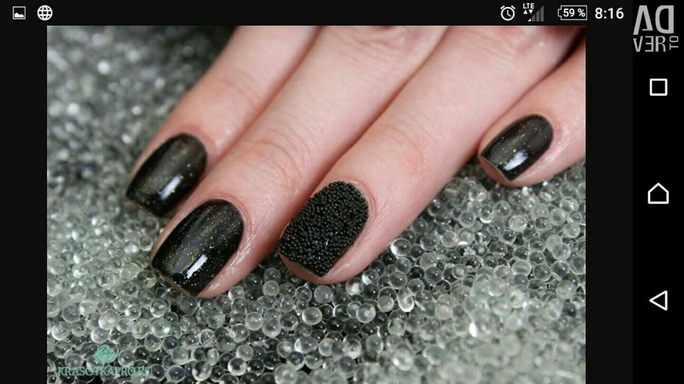 Нарощенные ногти черно белые