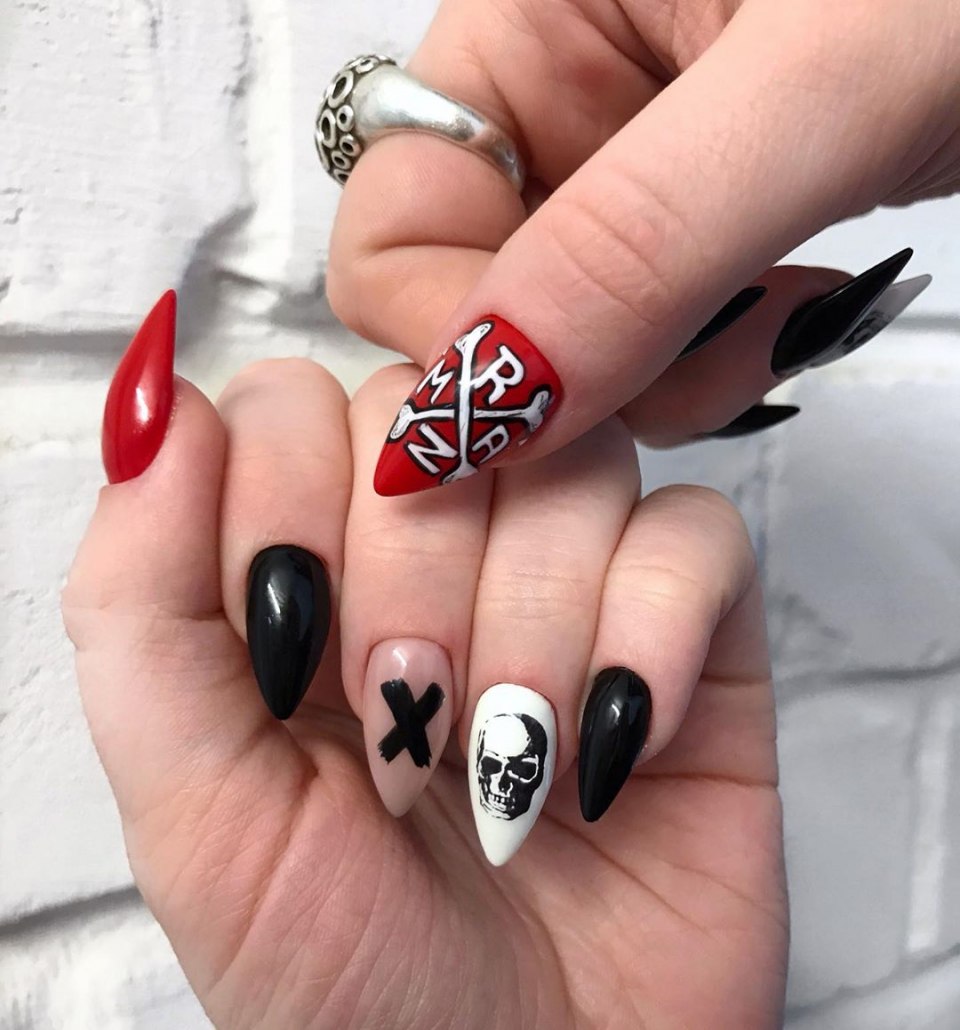 Маникюр в стиле панк-рок