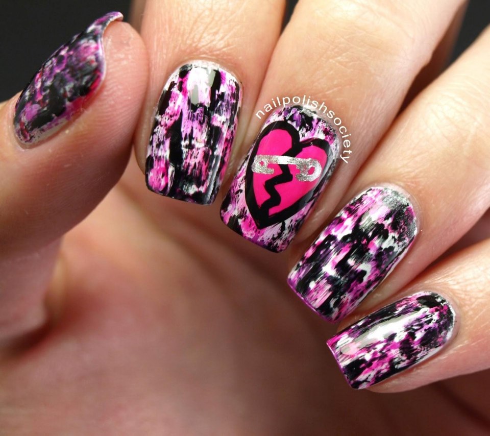 Маникюр в стиле панк-рок