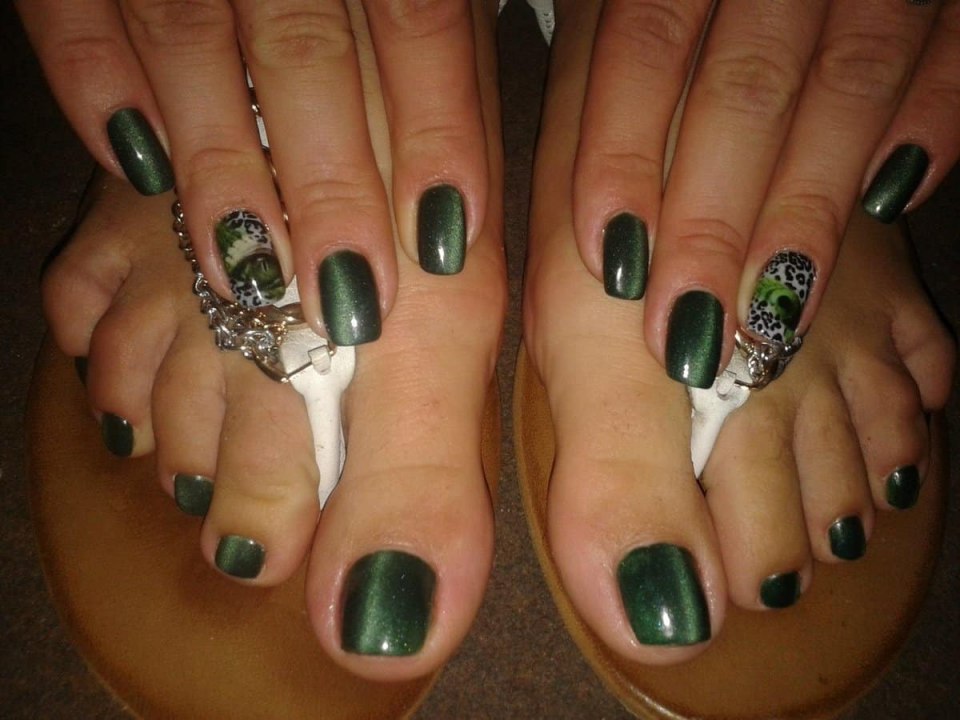 Педикюр кошачий глаз