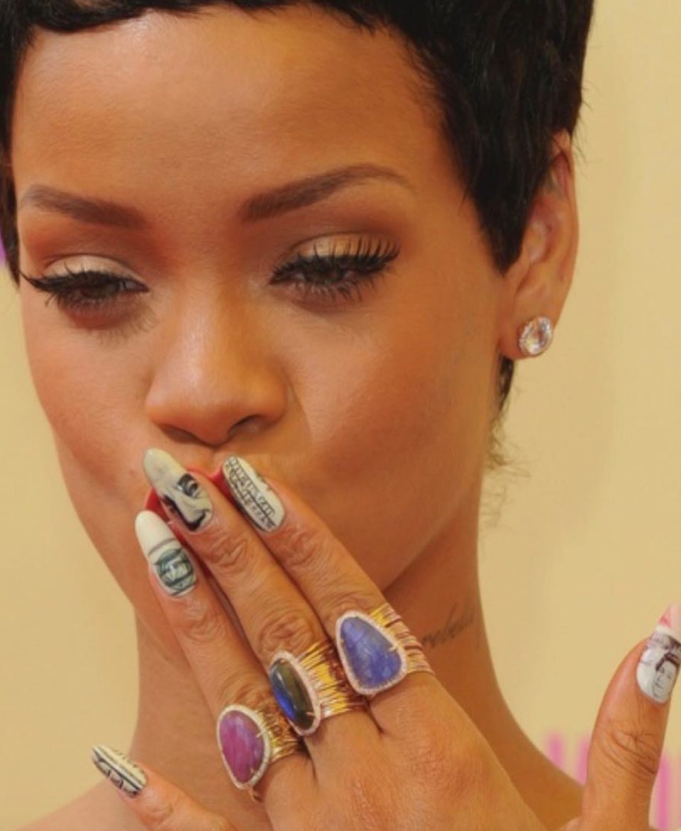 Маникюр Рианны 2021