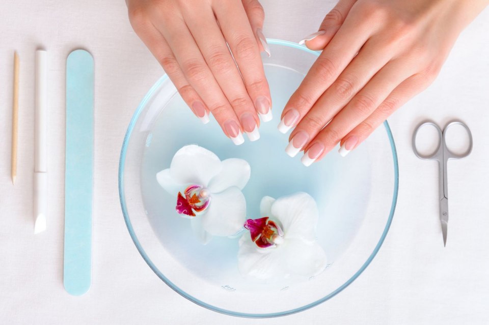 Ухаживание за ногтями