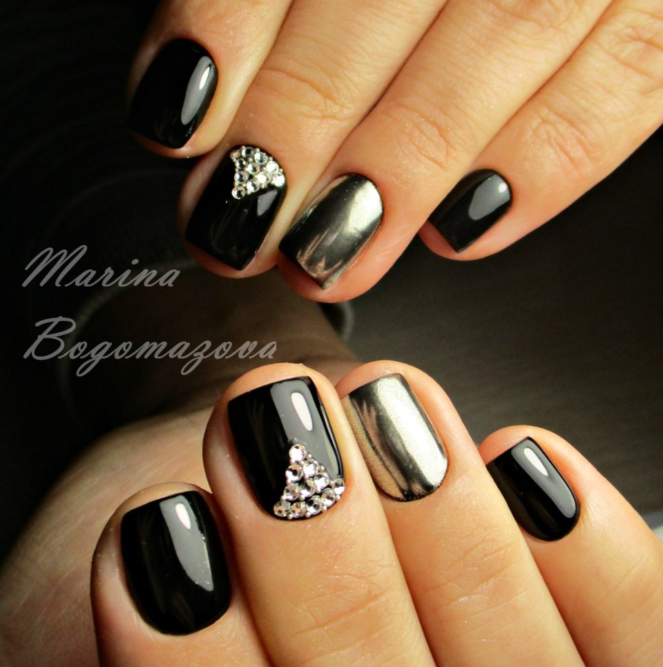 Чёрный маникюр на короткие ногти