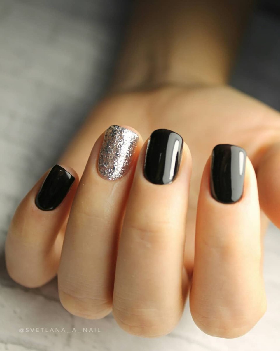 Маникюр на короткие ногти черн