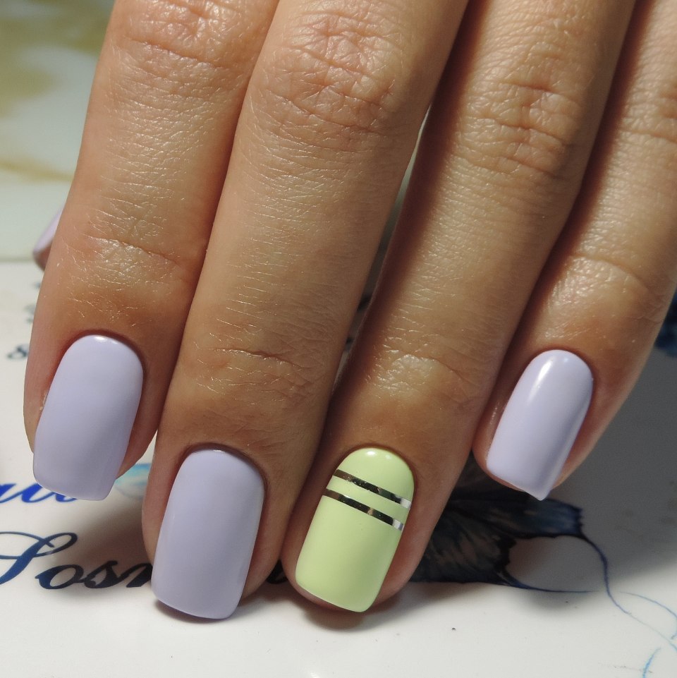 Простой и стильный маникюр