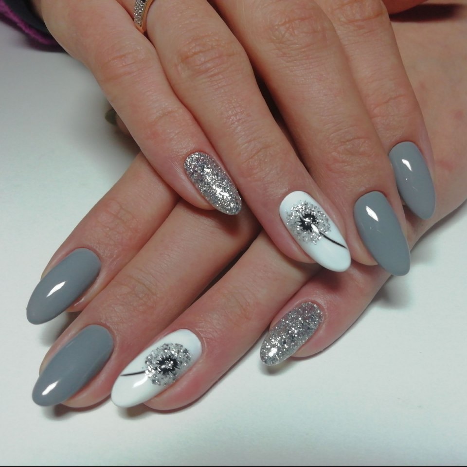 Ногти 2021 серые