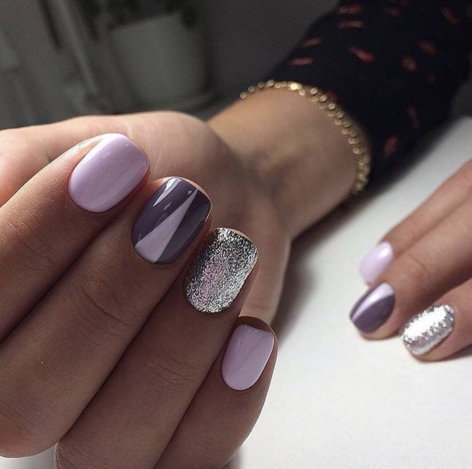 Маникюр с серебром