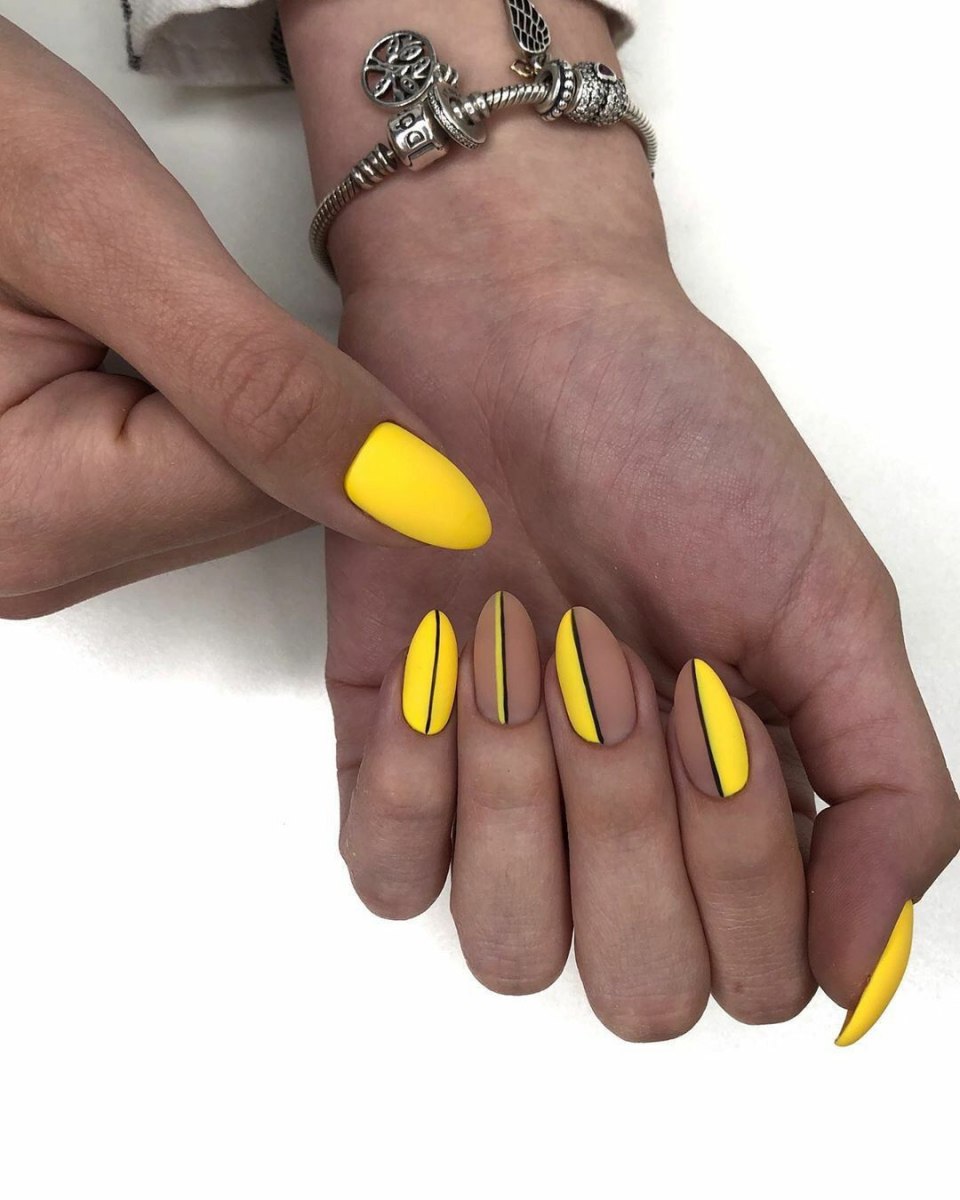 Светоотражающий гель маникюр